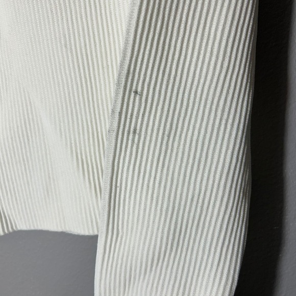 And Now This Ribbed Knit Top Square Neck Long Sleeve Cropped White Size L NWT - Picture 4 of 6